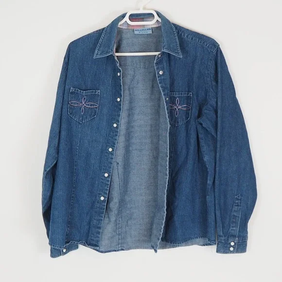 Vintage Women's Wrangler Blues Denim Shirt Pearl Snap Button Up Western - Large* - Picture 7 of 13